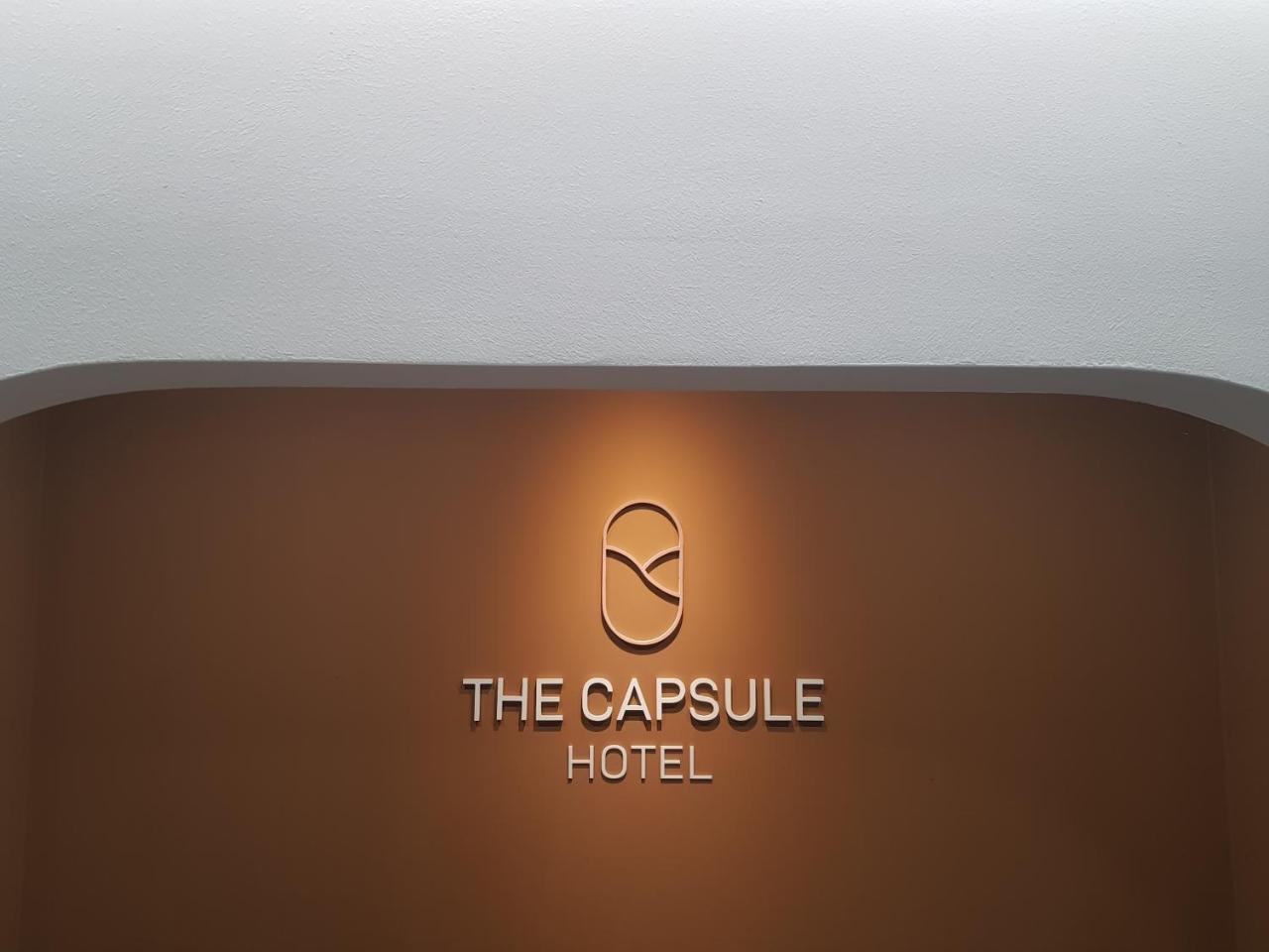 Хостел The Capsule Myeongdong Сеул Экстерьер фото
