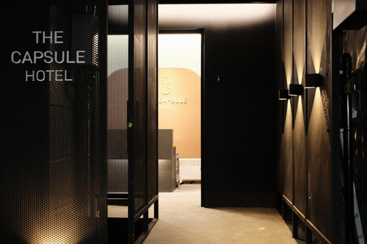 Хостел The Capsule Myeongdong Сеул Экстерьер фото